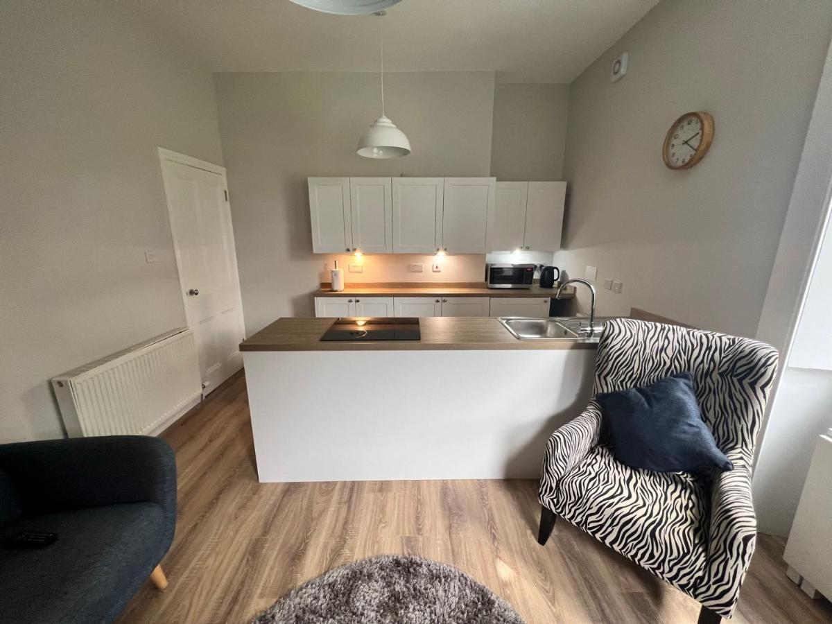 Central Helensburgh 1 Bedroom Ground Floor Pet Friendly No 79 מראה חיצוני תמונה