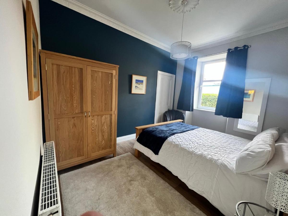 Central Helensburgh 1 Bedroom Ground Floor Pet Friendly No 79 מראה חיצוני תמונה